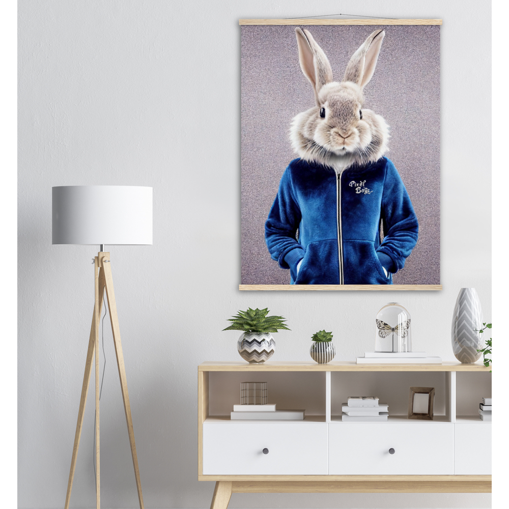 Poster mit Leisten (Holz) - Bunny in blue Tracksuit - "Caesar" - Gang - Wandbild - Ostern - Geschenkidee - Osterhase - Bunny Crew: "Caesar" - "Constantin" - "Titus" - "Cleo" - Weisser Hase - Easter Bunny - Cute - blue Tracksuit - sweats - Gang - Modemarke -Pixelboys Brand - Caesar der Hase - Meister Lampe - Hase - Kaninchen - Karnickel - Stallhase - Künstler: "Pixelboys" - Atelier - Germany - Berlin - Hamburg - Colgne - France - Paris - Italy - Rom - USA - America - New York City - Los Angeles - Chicago - 