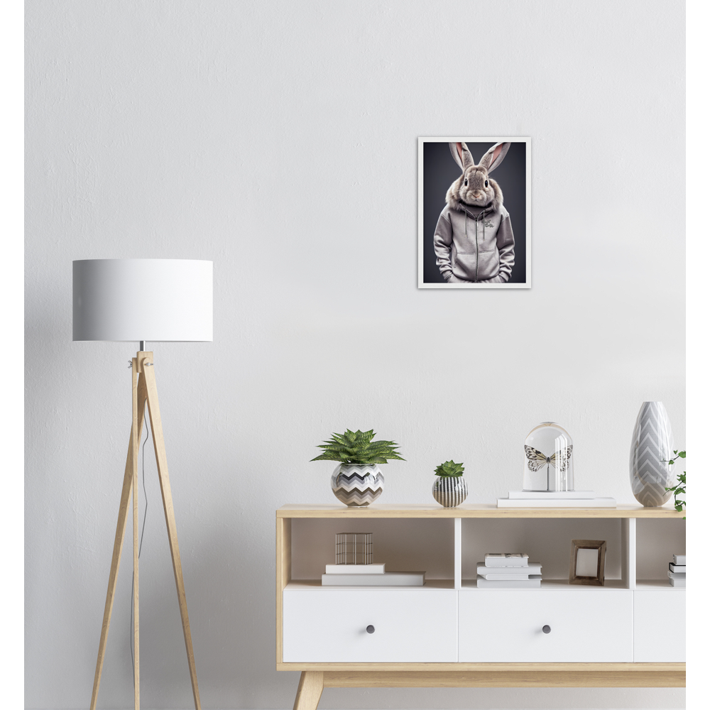 Poster mit Rahmen (Holz) - Bunny in grey Tracksuit - "Titus" - Fashion Gang - Wandbild - Ostern - Geschenkidee - Osterhase - Bunny Crew: "Titus" - "Caesar" - "Constantin" - "Cleo" - Weisser Hase - Easter Bunny - Cute - grey tracksuit - sweats - Alice's Adventures in Wonderland - Modemarke - Pixelboys Brand - Titus der Hase - Hase - Kaninchen  - Künstler: "Pixelboys" - Atelier - Germany - Berlin - Hamburg - Colgne - France - Paris - Italy - Rom - USA - America - New York City - Los Angeles - Chicago - 