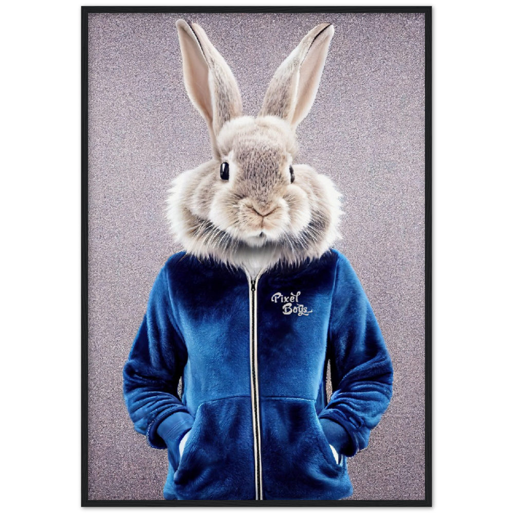 Poster mit Rahmen (Holz) - Bunny in blue Tracksuit - "Caesar" - Gang - Wandbild - Ostern - Geschenkidee - Osterhase - Bunny Crew: "Caesar" - "Constantin" - "Titus" - "Cleo" - Weisser Hase - Easter Bunny - Cute - blue Tracksuit - sweats - Gang - Modemarke -Pixelboys Brand - Caesar der Hase - Meister Lampe - Hase - Kaninchen - Karnickel - Stallhase - Künstler: "Pixelboys" - Atelier - Germany - Berlin - France - Paris - Italy - Rom - USA - America - New York City - Los Angeles - Chicago - Houston 