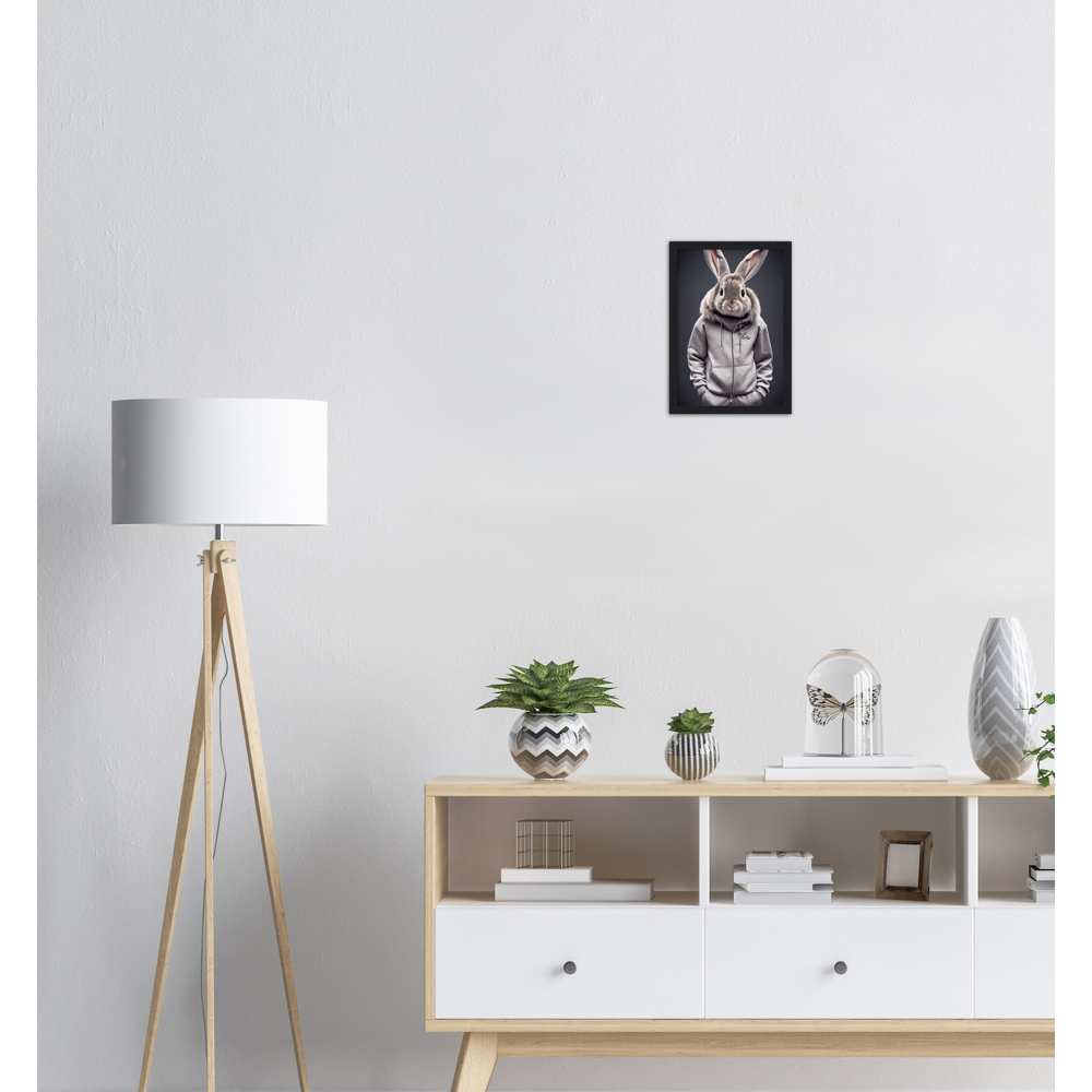 Poster mit Rahmen (Holz) - Bunny in grey Tracksuit - "Titus" - Fashion Gang - Wandbild - Ostern - Geschenkidee - Osterhase - Bunny Crew: "Titus" - "Caesar" - "Constantin" - "Cleo" - Weisser Hase - Easter Bunny - Cute - grey tracksuit - sweats - Alice's Adventures in Wonderland - Modemarke - Pixelboys Brand - Titus der Hase - Hase - Kaninchen  - Künstler: "Pixelboys" - Atelier - Germany - Berlin - Hamburg - Colgne - France - Paris - Italy - Rom - USA - America - New York City - Los Angeles - Chicago - 