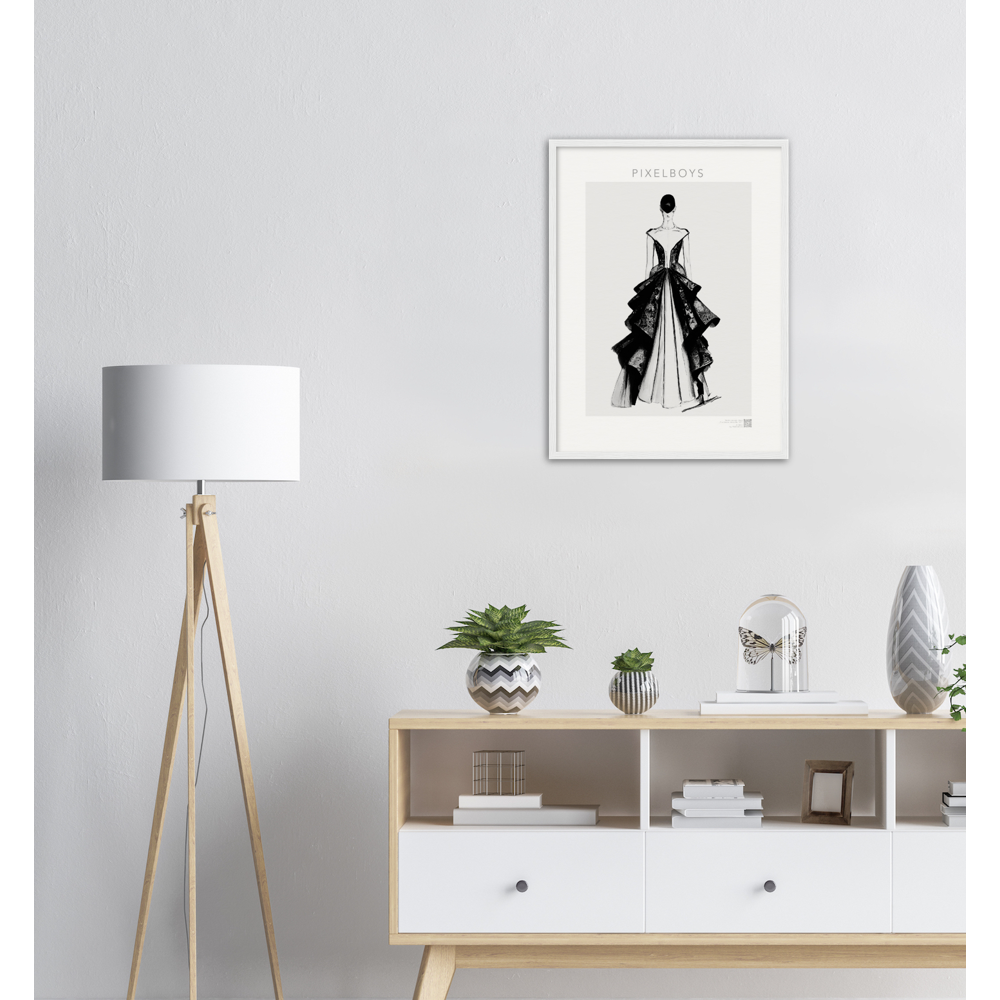 Haute Couture - Poster Set mit Rahmen aus Holz - Haute Couture - No. 6 - "Lina" - Künstler: "The Unknown Artist Nb. 517" Wandbilder - Pixelboys - Atelier - Milano - Berlin - Munich - Madrid - New York - Dubai - Paris - Tokio - Rom - Lisbon -