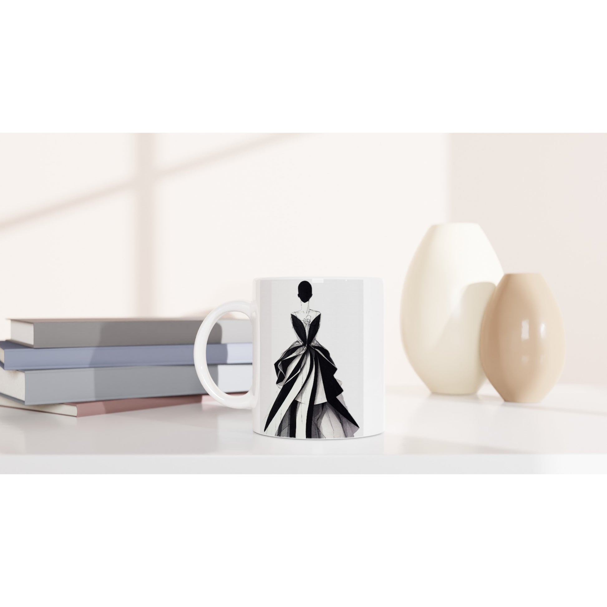 Personalisierte Tasse (bedruckt) - Haute Couture - No. 2 - "Louise" - Künstler: "The Unknown Artist Nb. 517" Fine art - Bedruckte Tasse - Kunst auf Tassen - Kunstdruck - Office Poster - Wall Art - Wandkunst - Wandbild - Pixelboys - Fine Art - Frankreich - Paris - Fashion - Original Pixelboys - 